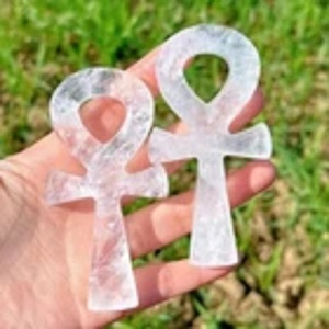 Cruz Ankh de Cuarzo Transparente Natural, Símbolo Egipcio Tallado a Mano, Cristal Ankh, Piedra Curativa, Decoración de Cristal para Meditación y Chakra - Product Image 2