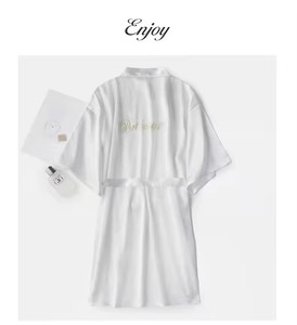 Accappatoio da Sposa con Scritte Nere, <span class=keywords><strong>Pigiama</strong></span> in Raso per Damigelle, Vestaglia Rosa Oro per Ragazze e Donne, Giorno Portafortuna - Product Image 4