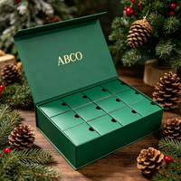 Boîte cadeau calendrier de l'avent personnalisée de luxe en carton recyclable avec fermeture magnétique et doublure ondulée personnalisée pour parfum de Noël