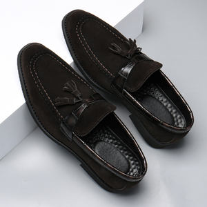 Chaussures en cuir pour hommes 9611 – Nouvelle tendance, style business, bout pointu, version coréenne du Suliu britannique, polyvalentes et décontractées à enfiler - Product Image 4