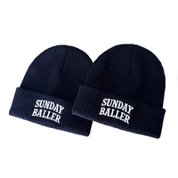 Casquette en tricot acrylique de luxe personnalisée pour l'hiver, avec logo brodé en PVC et silicone, étiquette privée, logo personnalisé