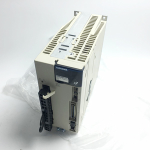 Motor Original Fanuc SGD7S-2R8/5R5/7R6/120/180/200/330/A00B202 con Controlador - Product Image 2