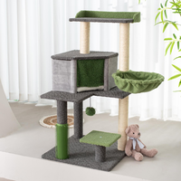 Arbre à chat avec coussin en peluche gris, poteaux à gratter en sisal, plateformes rembourrées et hamac suspendu latéral pour chats d'intérieur