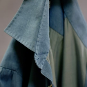 Camisa Casual <span class=keywords><strong>de</strong></span> Verano para Hombre, Personalizada, Color Azul Lago, 100% Algodón, Transpirable, Ecológica, con Tela Italiana FLAMENCO, Corte Entallado - Product Image 3