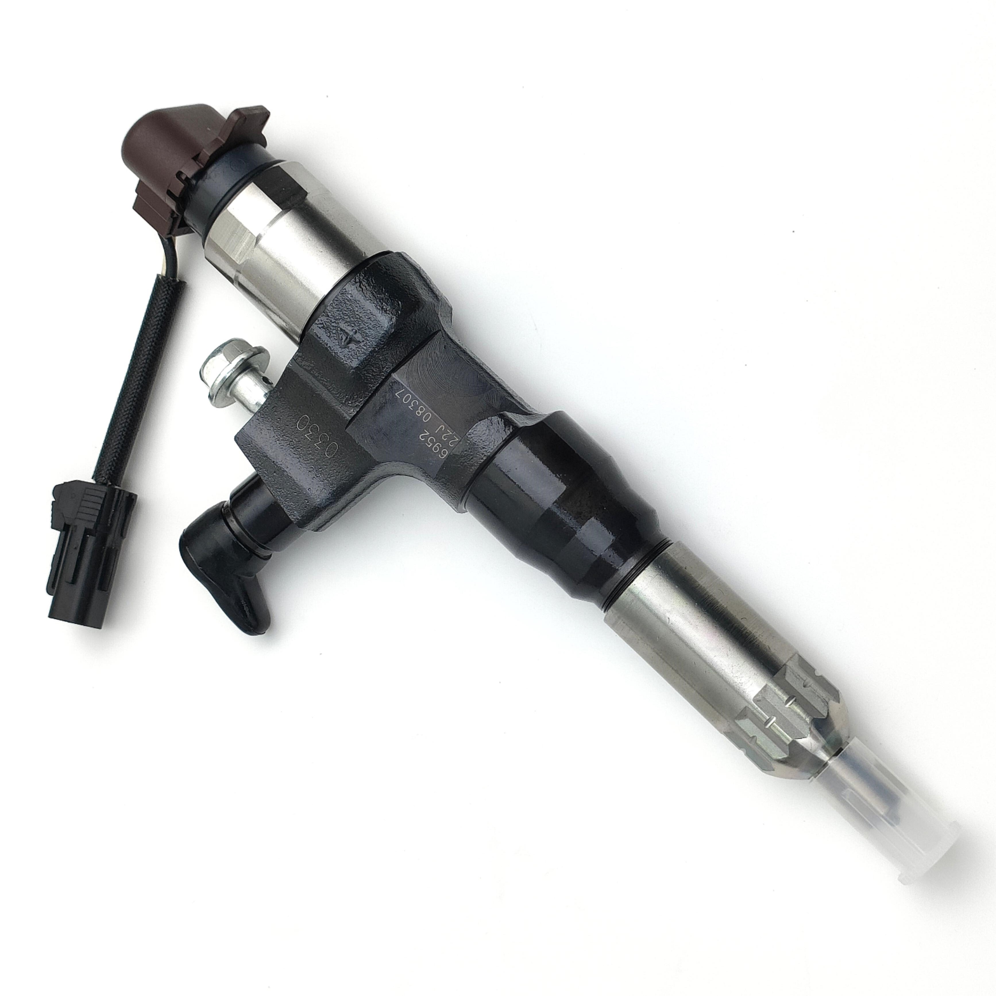 Diesel Fuel Injector 095000-6952 095000-695# Common Rail Injector 23670-E0330 For HINO