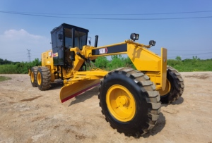 รถเกรดเดอร์มือสองราคาถูก รุ่น Cat 140H 140K รถมอเตอร์เกรดเดอร์ Caterpillar 140H มือสองสำหรับขาย - Product Image 4