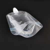 Fournisseur Chinois 200 ml Pochette Transparente en Plastique pour Liquide Rechargeable avec Bec Verseur et Bouchon à Vis