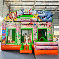 Château Gonflable Commercial avec Toboggan et Zone de Saut pour Fêtes - Modèle Zoo