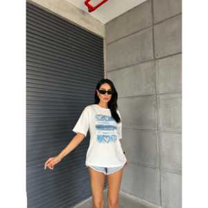 T-shirt basique avec imprimé cœur dessiné à la main, jersey 100% coton, respirant, manches régulières pour femme - Product Image 3