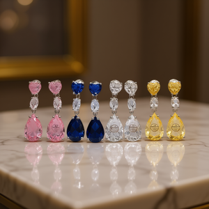 Boucles d'oreilles en cristal pour femmes, boucles d'oreilles pendantes en forme de cœur, saphir bleu, strass, serti à griffes, bijoux classiques pour soirée - Product Image 2