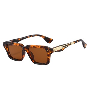 Gafas de Sol de Moda Europea y Americana 2025, Lentes con Marco Cuadrado de Metal y Protección UV400 - Product Image 6