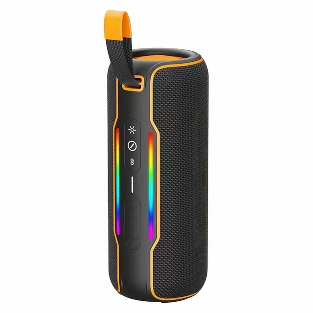 New Private Model Outdoor Portable Waterproof Wireless Speaker TWS Wireless Interconnected Surround Sound Effect Speaker