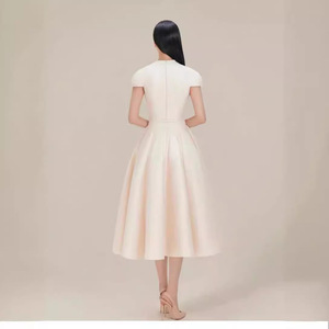 Nuevo <span class=keywords><strong>Vestido</strong></span> Largo <span class=keywords><strong>Blanco</strong></span> con Volantes y Cuello en V 2026, Elegante y a la Moda, de Satén, Cintura Alta, <span class=keywords><strong>Ajustado</strong></span>, para Mujer - Product Image 3