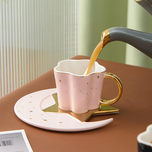 ชุดถ้วยชาหรูหราลายดาวพระจันทร์เคลือบเงา 120 มล. 4 ออนซ์ ถ้วยพอร์ซเลนพร้อมจานรอง ชุดถ้วยกาแฟเซรามิก - Product Image 1