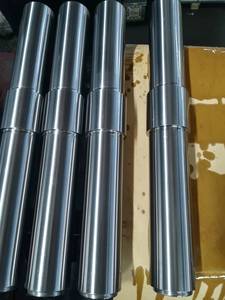 ลูกสูบไฮดรอลิกเบรกเกอร์สำหรับ FURUKAWA-F6 F9 F19 F20 F22 F27 F35 F45 FX45 FX47 FS37 FS22 FX220 - Product Image 1