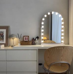 HD sạc <span class=keywords><strong>LED</strong></span> ánh sáng Vanity gương lớn xoay máy tính để bàn trang điểm gương với vật liệu kim loại cho phòng ngủ sử dụng - Product Image 6