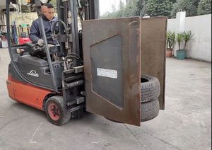 中古電動フォークリフト リンデ E16C カウプアプライアンス クランプ 1.5T413G付き - Product Image 5