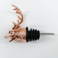 Carafe en métal en forme de tête de cerf Wapiti avec verseur à vin, bouchons en liège, bec verseur à vin en forme d'élk sauvage, verseur à whisky
