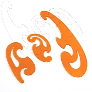 Ensemble <span class=keywords><strong>de</strong></span> règles courbes en plastique en trois parties (3 pièces) avec motif <span class=keywords><strong>de</strong></span> dessin animé et modèle <span class=keywords><strong>de</strong></span> vêtement à motif <span class=keywords><strong>de</strong></span> carte topographique - Product Image 1