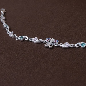 Trendy <b>Silver</b> Bracelet Fashion Jewelry Accessory with Stylish Design <b>for</b> Women <b>Men</b> and Gift Collection - Product Image 4