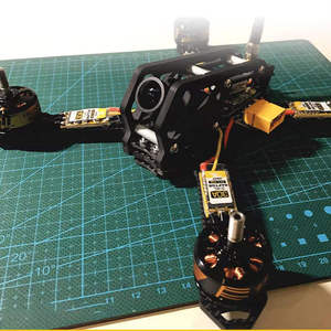 Contrôleur de vitesse électronique sans balais programmable 2-4S Lipo 20A-30A compatible FPV Freestyle Multirotor RC Drone Pièces détachées - Product Image 4