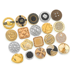 Botón de fábrica de diamantes de imitación elegantes ropa de mujer ropa abrigo vástago Metal flor personalizado 20mm botones de mujer para ropa de mujer - Product Image 3