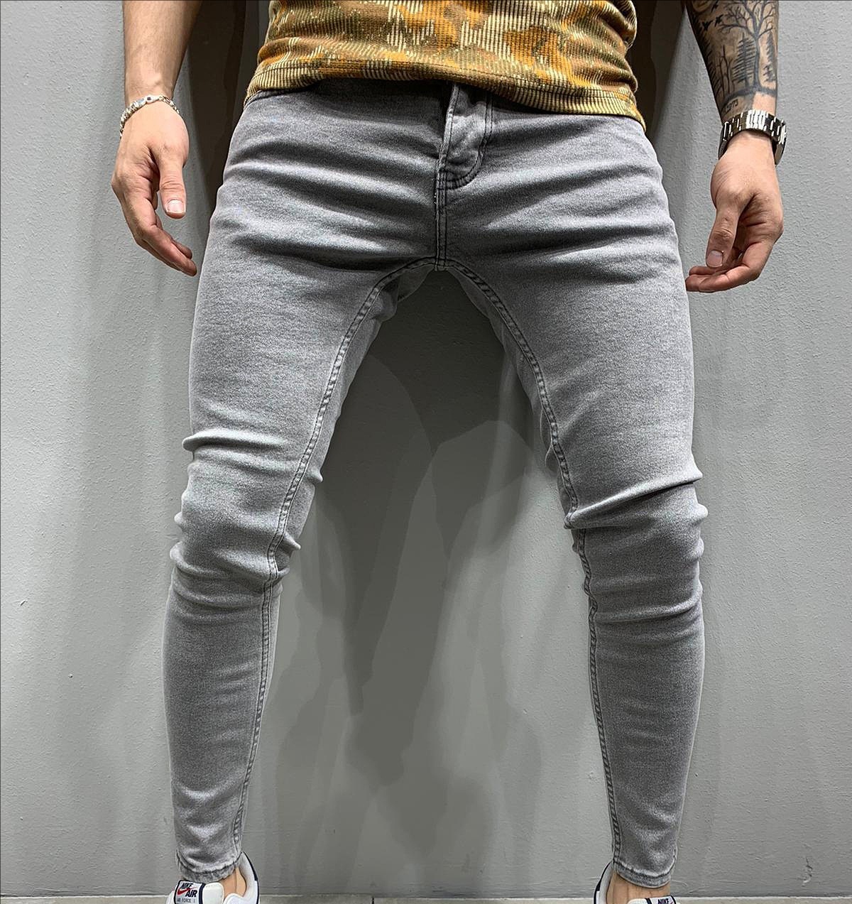 Gris