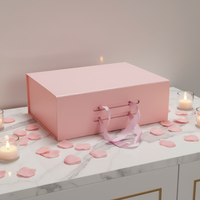 Boîte en carton rigide rose en gros avec poignée en ruban, finition mate, portable, taille et couleur personnalisables pour sacs à main et produits de soin
