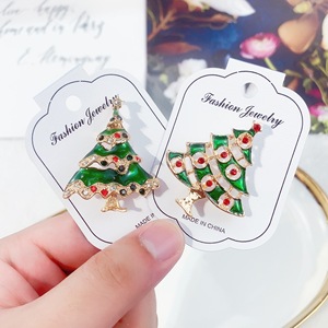 Produsen Mewah Hadiah Selamat Natal Pohon Rusa Kutub Enamel Bros Pakaian Dasi Syal Kancing Pin Lencana Bros Kustom - Product Image 3
