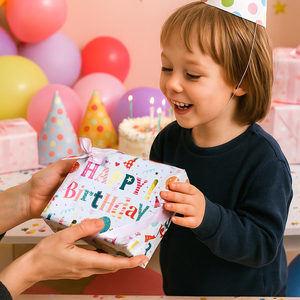 Papel de regalo rosa de 5m con revestimiento de aluminio, diseño original personalizable para felicitaciones de cumpleaños - Product Image 5