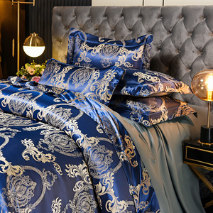 Set Copripiumino in Raso 4 Pezzi, Design Floreale Jacquard Europeo, Lussuoso per Matrimoni e Uso Domestico, Personalizzabile per Tutte le Stagioni - Product Image 5