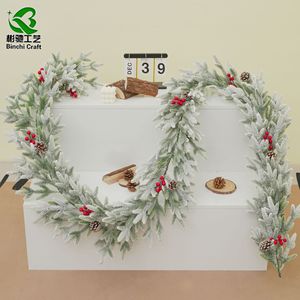 उच्च गुणवत्ता वाले हस्तनिर्मित रतन क्रिसमस ट्री दरवाजे की सजावट के लिए फूलों की माला और क्रिसमस की सजावट के लिए पुष्पांजलि - Product Image 1