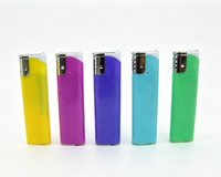 Briquets à jet de butane rechargeables électroniques modernes en plastique, 5 couleurs, résistants au vent, avec boîtier métallique, cadeaux d'affaires, cigarettes