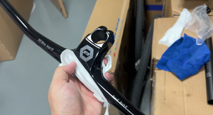 Guidon intégré <span class=keywords><strong>VTT</strong></span> en fibre de <span class=keywords><strong>carbone</strong></span> haute performance ultraléger 270g, largeur 760mm, finition mate ou brillante, prêt à être expédié - Product Image 4