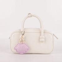 Breloque de sac en forme de coquillage, porte-clés en cuir PU avec pendentif coquillage cousu, ornement pour sac fourre-tout, sac bandoulière et porte-clés de voiture