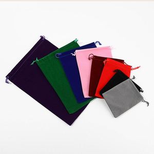 Sac cadeau en velours avec cordon de serrage 15x20cm, pochettes de haute qualité, couleurs assorties, sac pour boucles d'oreilles et colliers, accepte le logo, pour femmes - Product Image 3