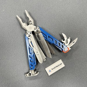 Nueva Llegada EDC Alicates Multifuncionales Plegados con Cuchillo Sierra Lima Tijera Ferro Varilla Fina Multiherramienta con Extractor de Clavos Extendido - Product Image 4