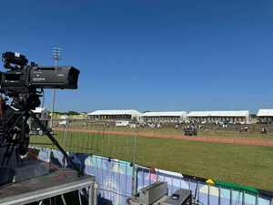 Structure d'éclairage extérieure en aluminium personnalisée pour présentoirs à tringles - Product Image 5