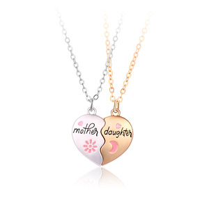 Collar <span class=keywords><strong>de</strong></span> corazón magnético <span class=keywords><strong>de</strong></span> moda madre hija amor para siempre colgante hebra moda budismo inspirado en forma <span class=keywords><strong>de</strong></span> <span class=keywords><strong>luna</strong></span> para <span class=keywords><strong>la</strong></span> madre - Product Image 3