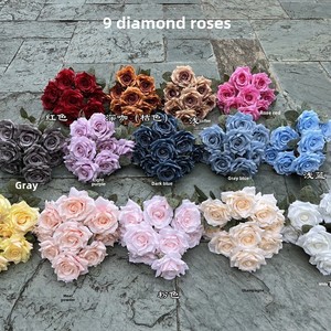 Vente en gros 9 têtes <span class=keywords><strong>diamant</strong></span> Rose Bouquet de Noël décoratif fausses fleurs pour l'automne mariage Graduation Halloween décorations - Product Image 1