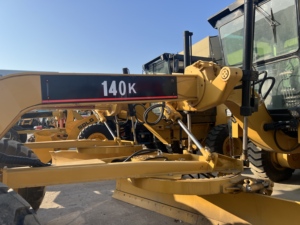รถเกรดเดอร์ CAT 140K มือสอง สภาพดี รุ่น Caterpillar 140 ซีรีส์ 120K 140H เครื่องจักรปรับระดับงานก่อสร้างถนน - Product Image 4