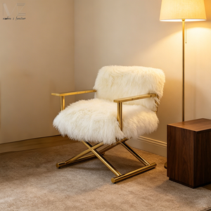 <span class=keywords><strong>Fauteuil</strong></span> de relaxation en laine <span class=keywords><strong>blanche</strong></span> avec accents en <span class=keywords><strong>fourrure</strong></span>, <span class=keywords><strong>fauteuil</strong></span> d'appoint en laiton doré et acier inoxydable pour salon - Product Image 1