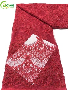 Tela de Encaje Francés de Lujo con Cuentas Pesadas y Hermosa Decoración Floral, Encaje Adornado con Brillo, en Oferta - Product Image 5