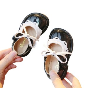 Chaussures en cuir pour enfants, collection automne-printemps, style princesse, semelle souple antidérapante, semelle intérieure en PU, vente en gros - Product Image 5