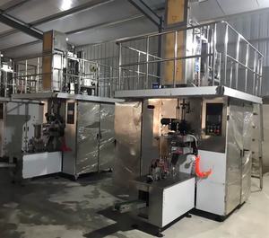 Machine de remplissage liquide stérilisée par système d'emballage aseptique automatique pendant <span class=keywords><strong>la</strong></span> longue durée de conservation pour <span class=keywords><strong>des</strong></span> produits laitiers et <span class=keywords><strong>des</strong></span> produits alimentaires - Product Image 5