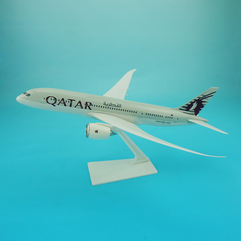 QATAR B787-8 1:200 Model - Premium Aircraft for Sale