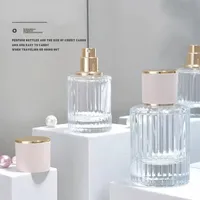Vente chaude 50ml Vintage Rond Parfum Atomiseur Vaporisateur Bouteilles Couleur Personnalisée Bouteilles De Parfum Avec Couvercles