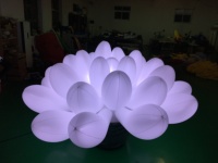 Modèle de fleur gonflable géant en nylon personnalisé avec ventilateur intégré / Ballon publicitaire pour événements de bar
