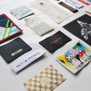 Chất Lượng Tốt Nhất Tùy Chỉnh Dệt Quần Áo Nhãn Thân Thiện Với Môi Có Thể Giặt Satin Cổ Vải Nhãn Cho Quần Áo Xây Dựng Thương Hiệu Tùy Chỉnh Cuộn - Product Image 5