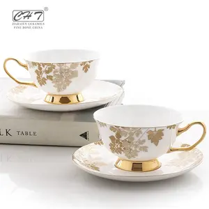 절묘한 서양 맞춤 고급 뼈 중국 커피 차 독특한 컵과 접시